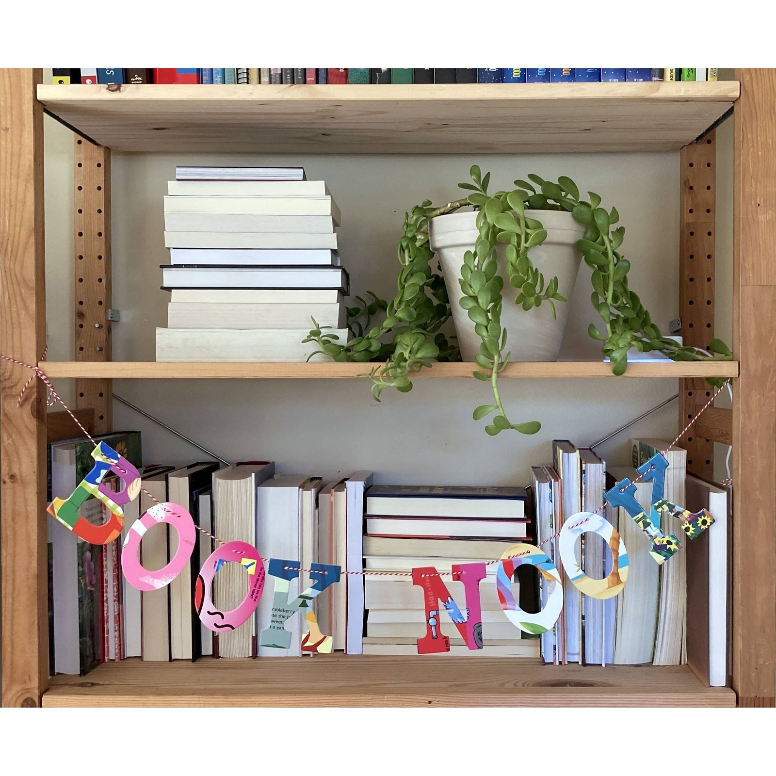 Phrase Garlands - Book Nook BookGeek