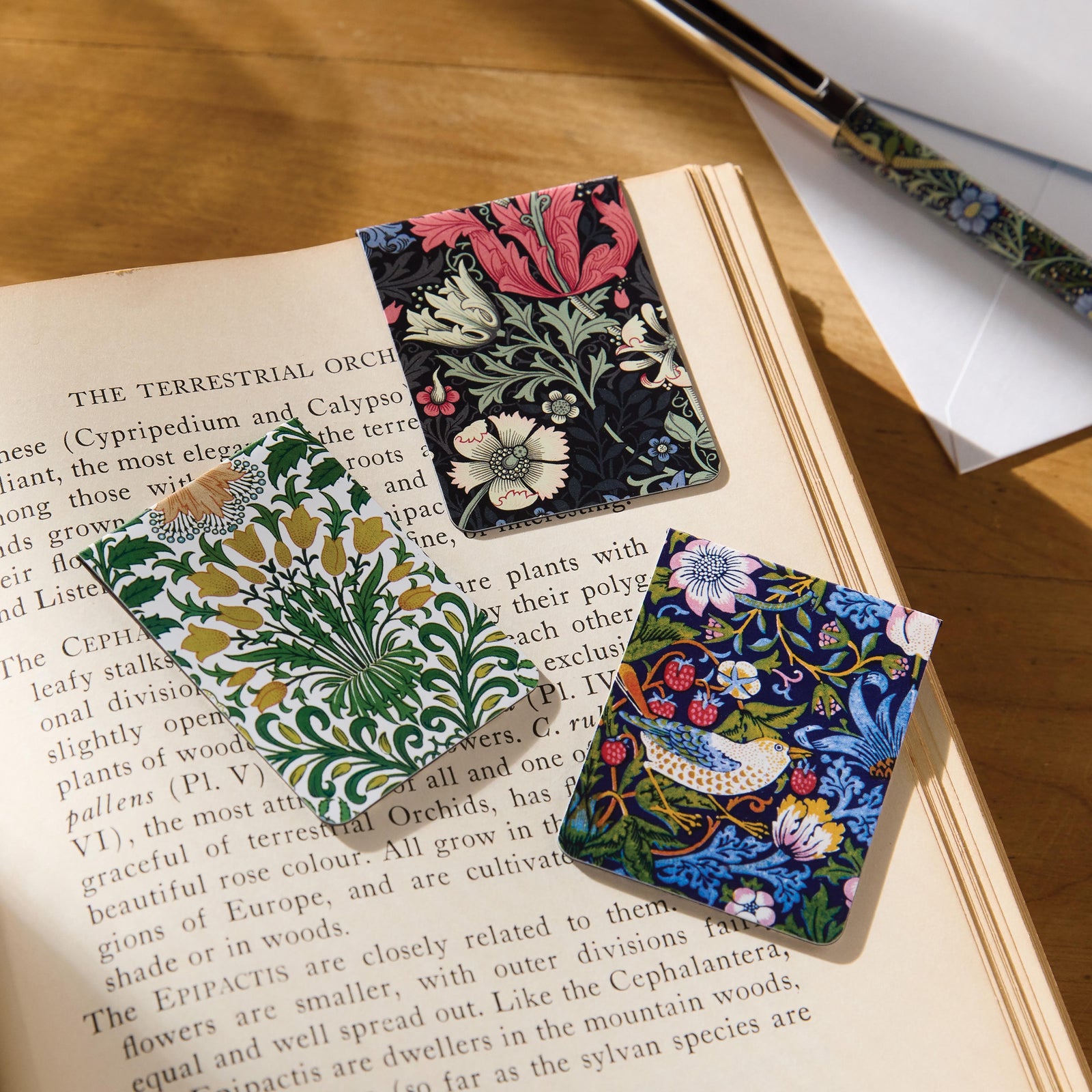 William Morris Magnetic Bookmarks BookGeek