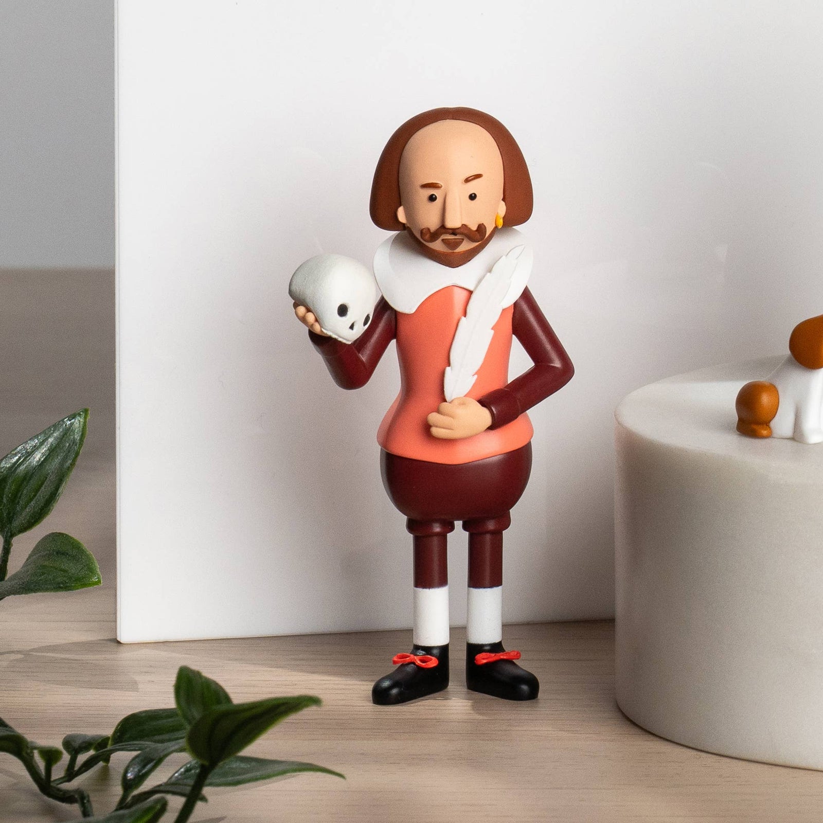 William Shakespeare Literary Figurine – Book Lover Gift BookGeek