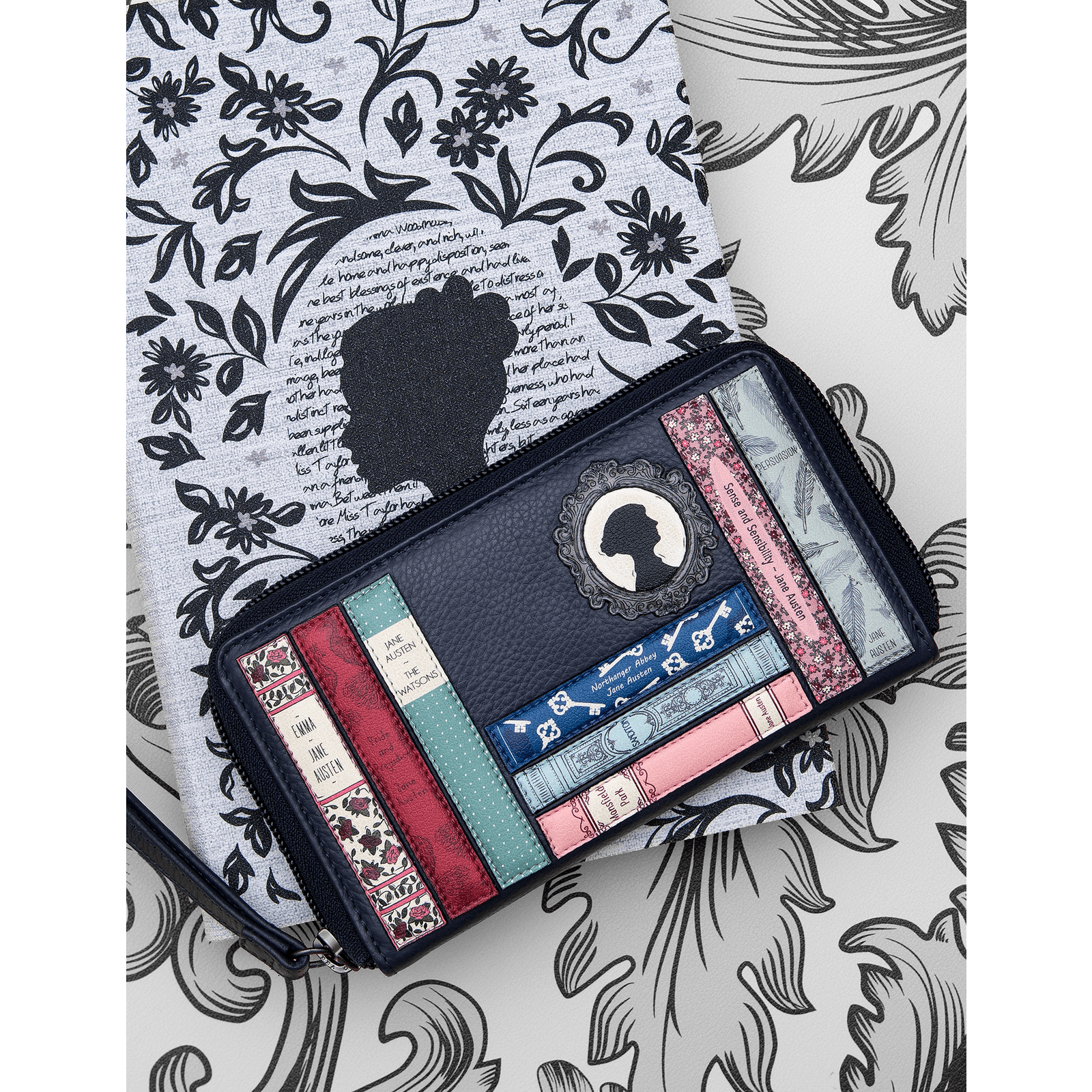 Jane Austen Bookworm Zip Around Purse BookGeek