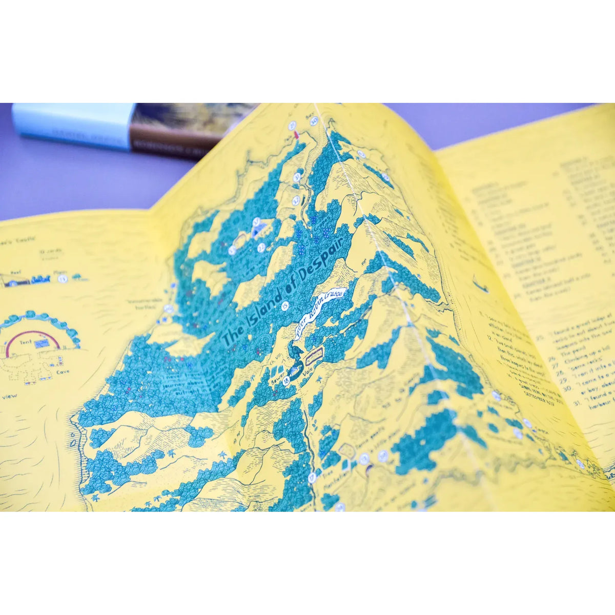 Daniel Defoe: Robinson Crusoe Map BookGeek