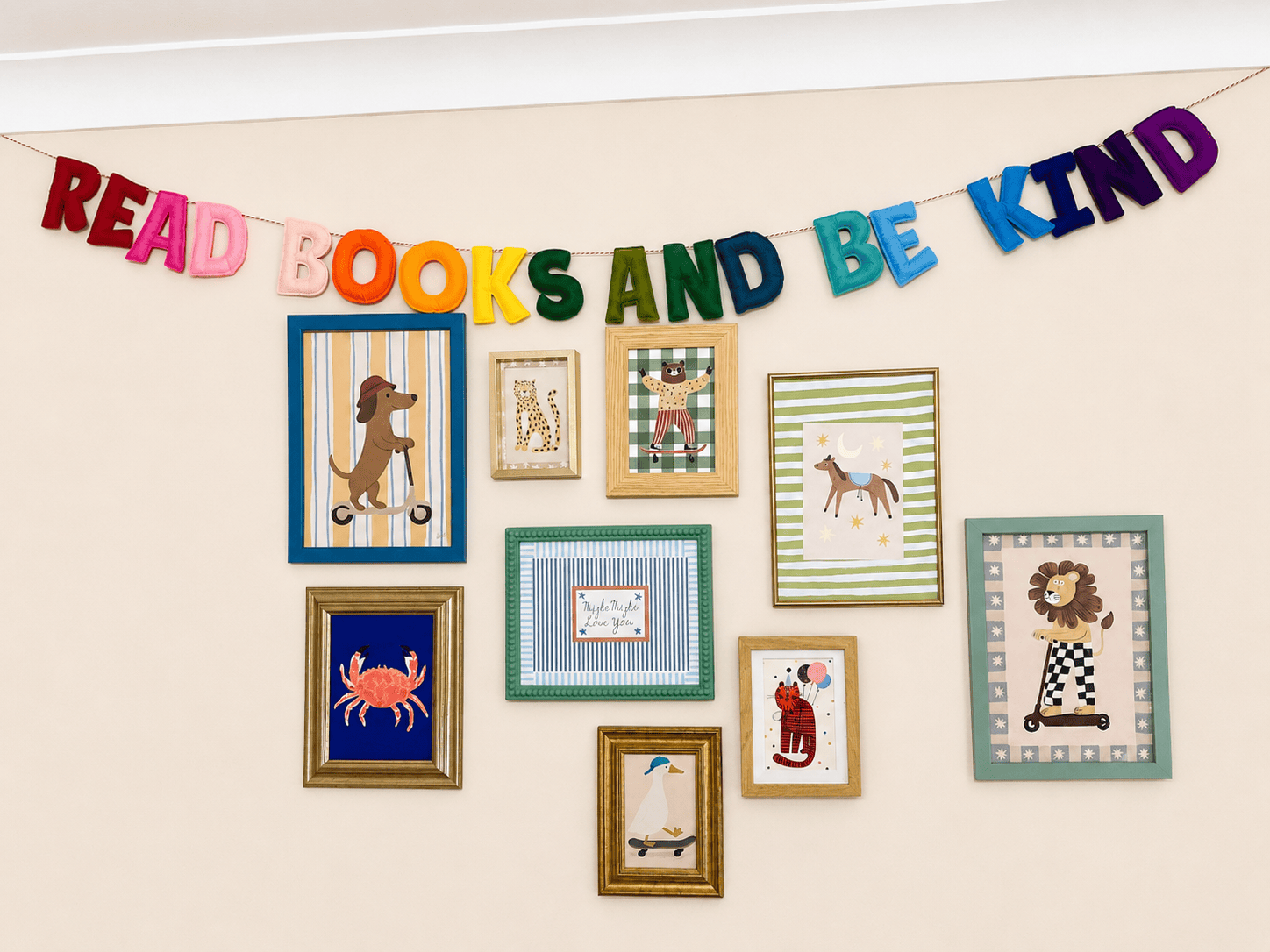 Decorative Rainbow Felt Garland - READ BOOKS AND BE KIND BookGeek