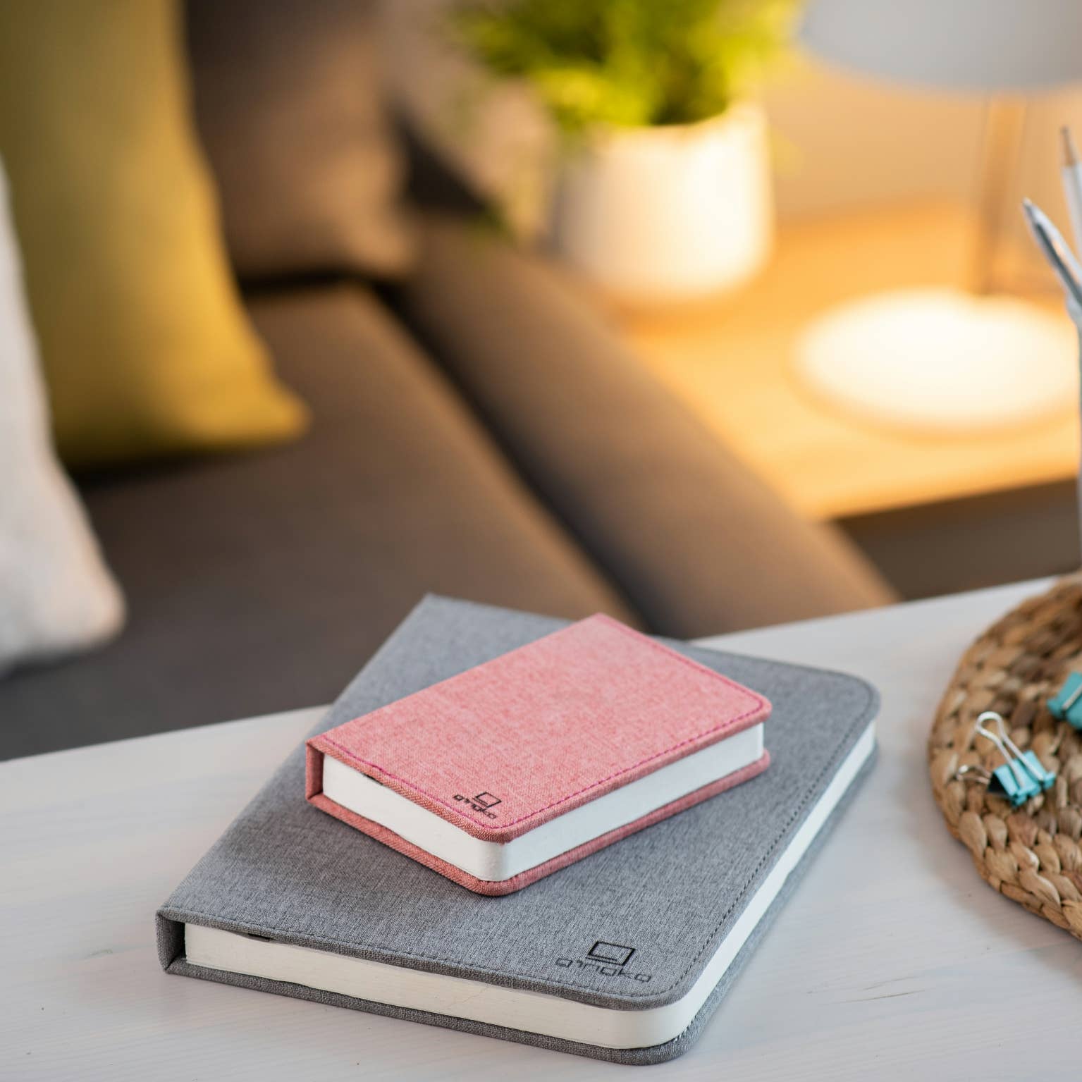 Linen Fabric Smart Book Light BookGeek