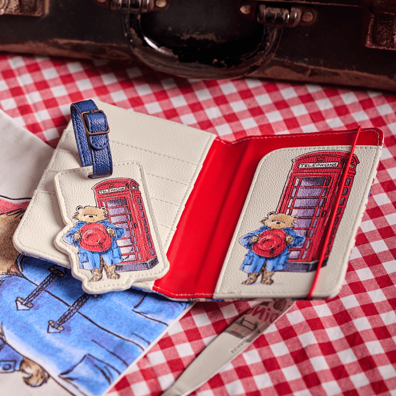 Passport Wallet - Paddington (Paddington London) BookGeek