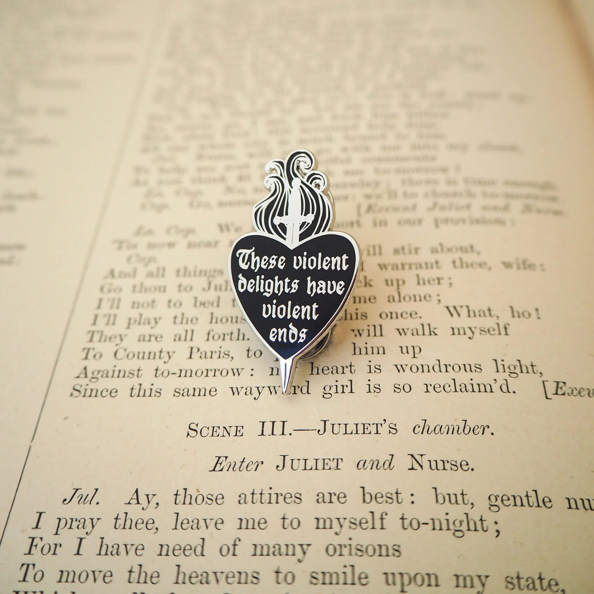 Romeo &amp; Juliet Enamel Pin BookGeek