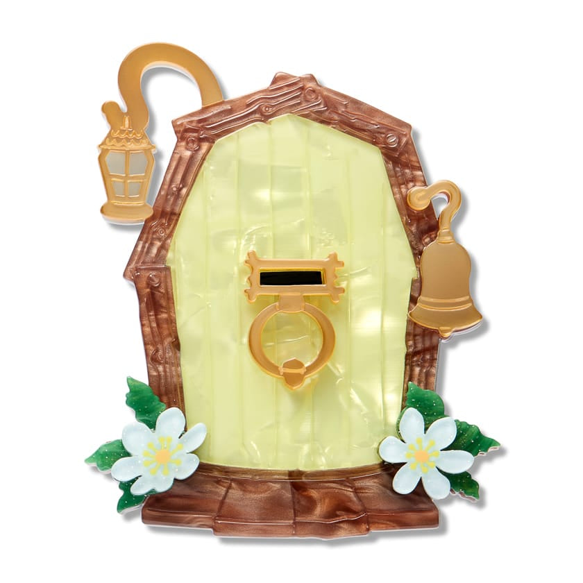Silky’s Door Brooch BookGeek