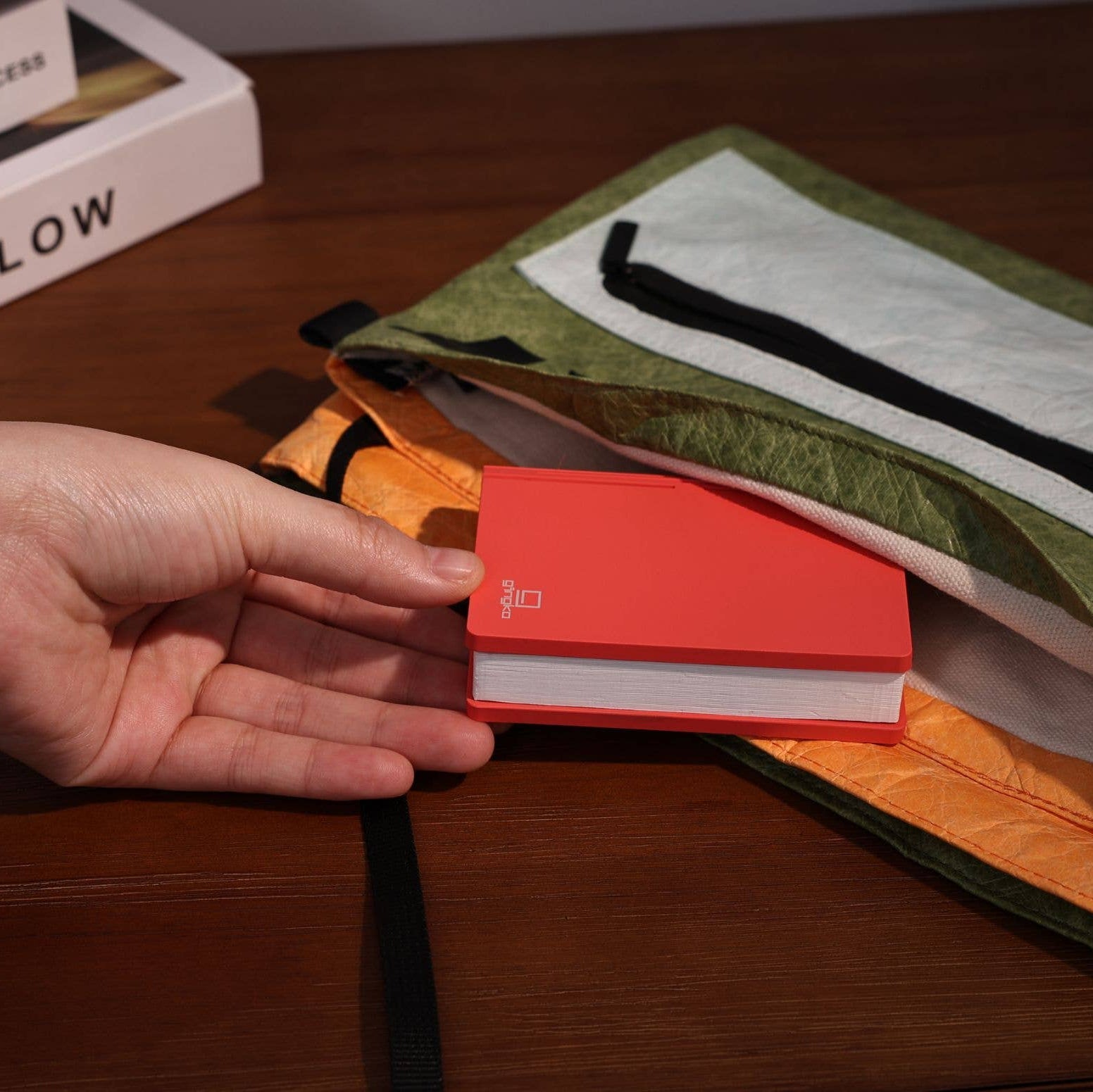 Super Mini Smart Book Light - Palm Edition BookGeek