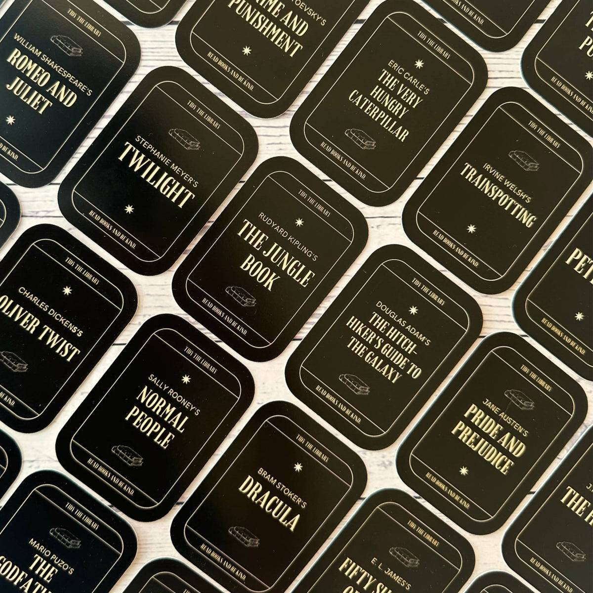 TIDY THE LIBRARY: The Original Card Game for Book Lovers BookGeek